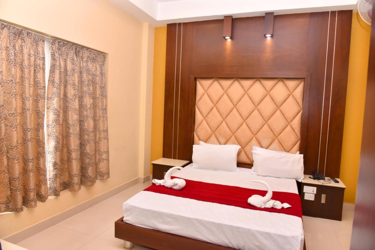 The Grand Park Hotell Chidambaram Exteriör bild