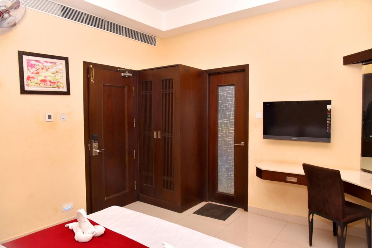 The Grand Park Hotell Chidambaram Exteriör bild