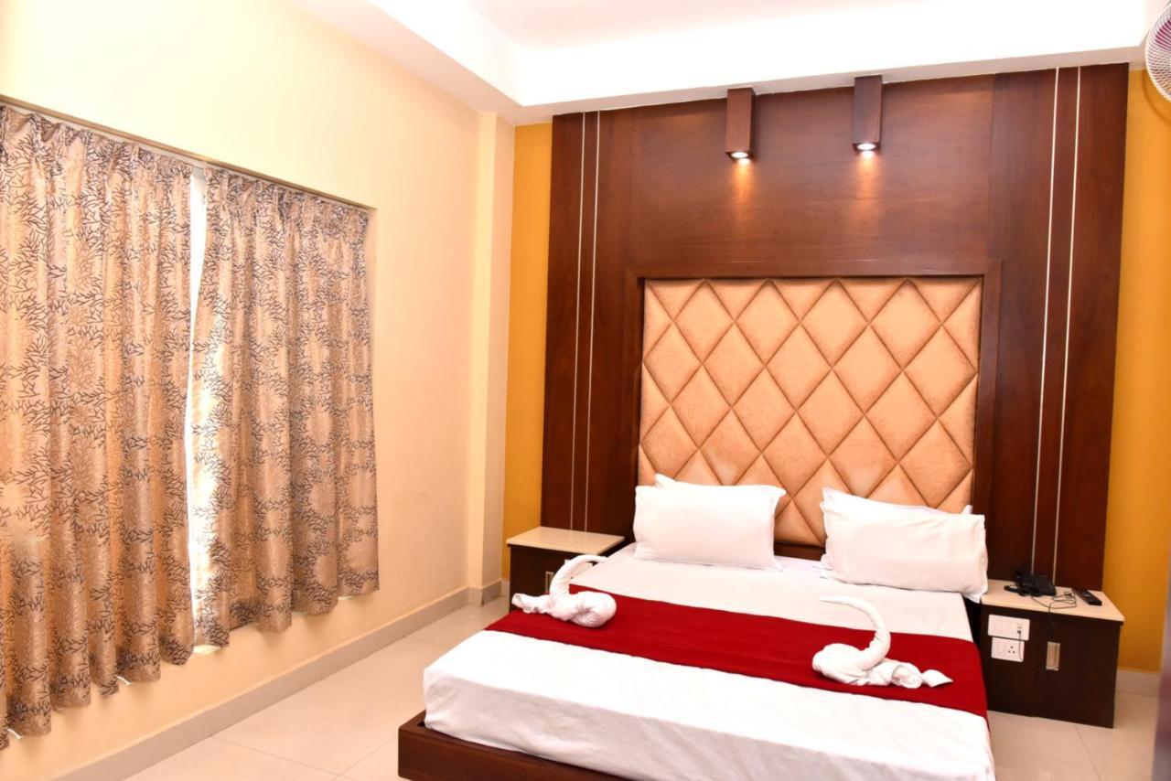 The Grand Park Hotell Chidambaram Exteriör bild