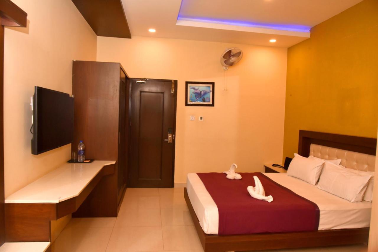 The Grand Park Hotell Chidambaram Exteriör bild