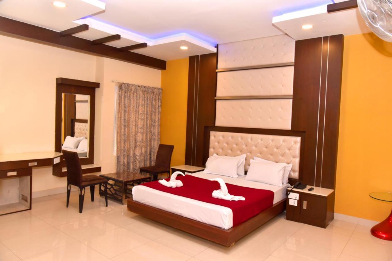 The Grand Park Hotell Chidambaram Exteriör bild